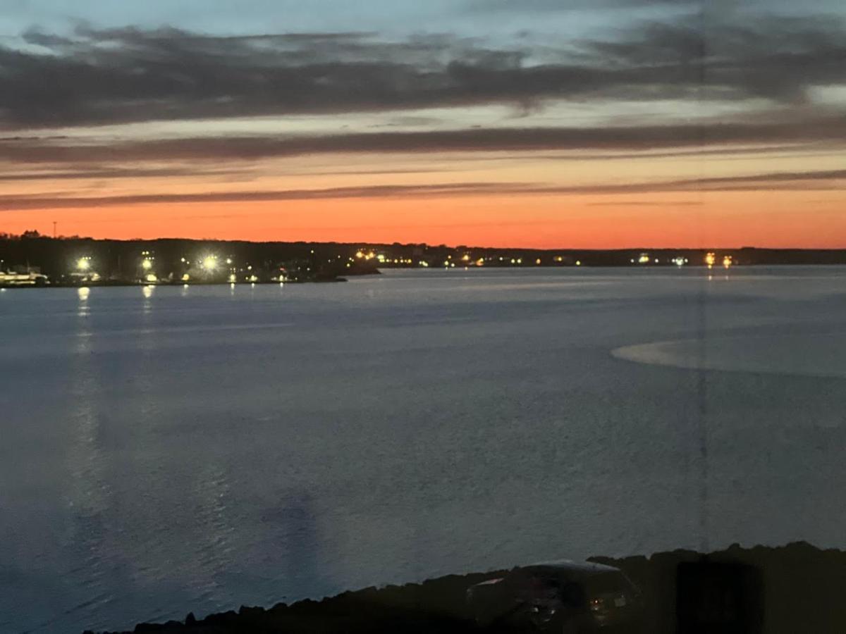 Harbourview Inn And Suites Сидней Экстерьер фото