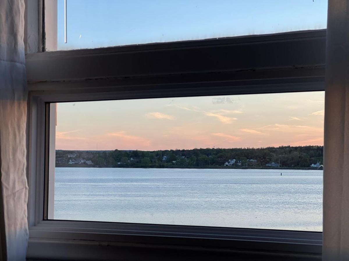Harbourview Inn And Suites Сидней Экстерьер фото